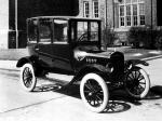 Ford Model T Center Door Sedan 1915 года